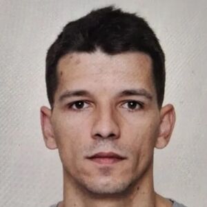 AKO VIDITE OVAJ AUTO, ODMAH ZOVITE POLICIJU! Nemanja (38) seo u njega i nestao bez traga, a čega ga 2 DECE