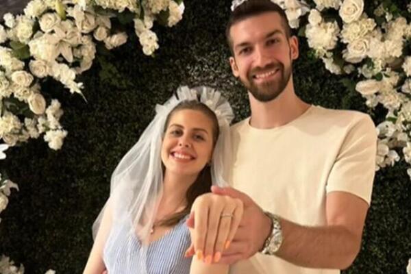 KATARINA I MILAN IZ NOVOG SADA SU SEDELI NA DORUČKU I PALO IM JE NA PAMET DA SE VENČAJU: Njihova priča je FILMSKA!