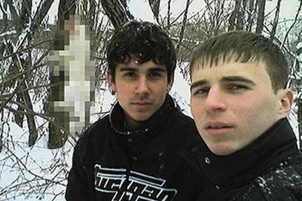 "KLAĆEMO I KASAPITI LJUDE, PA SNIMATI UBISTVA..." Igor i Viktor skovali JEZIV plan, pa svoju prvu žrtvu čekićem...