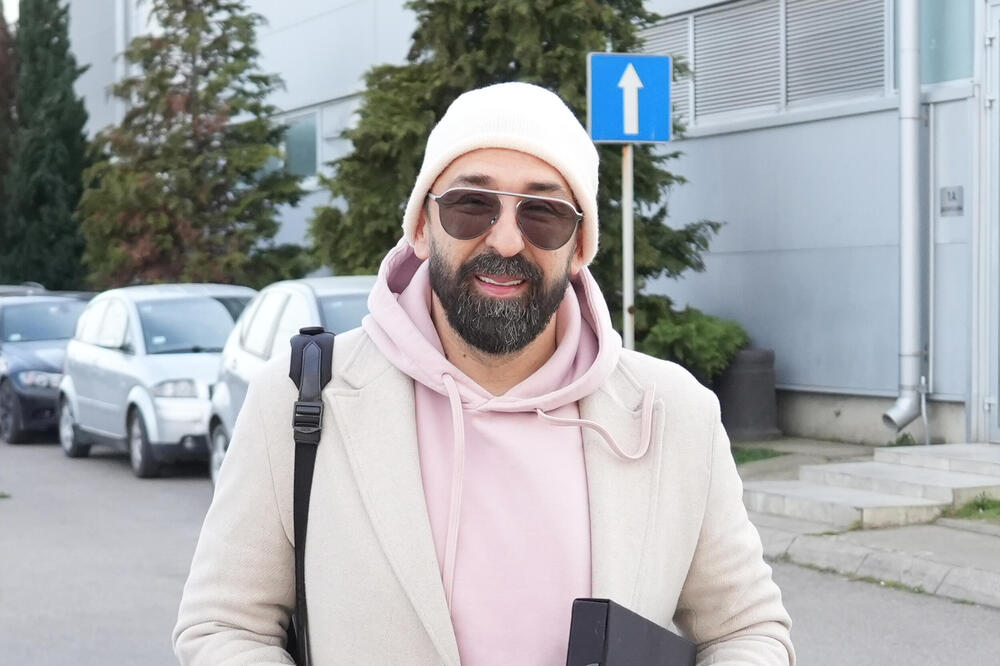 BLAGO OGNJENU KAD PORED SEBE IMA OVO BLAGO: Žena mu priredila romantično iznenađenje, lepši prizor niste videli