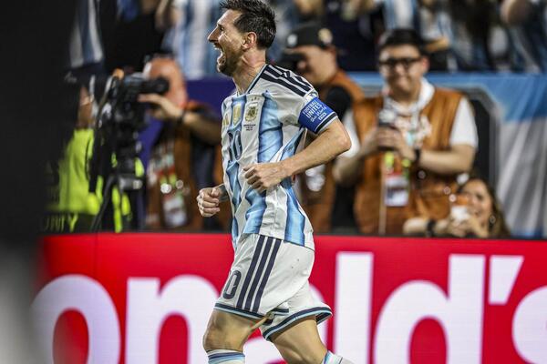 Ronaldo otvoreno: Mesi je najboljih svih vremena!