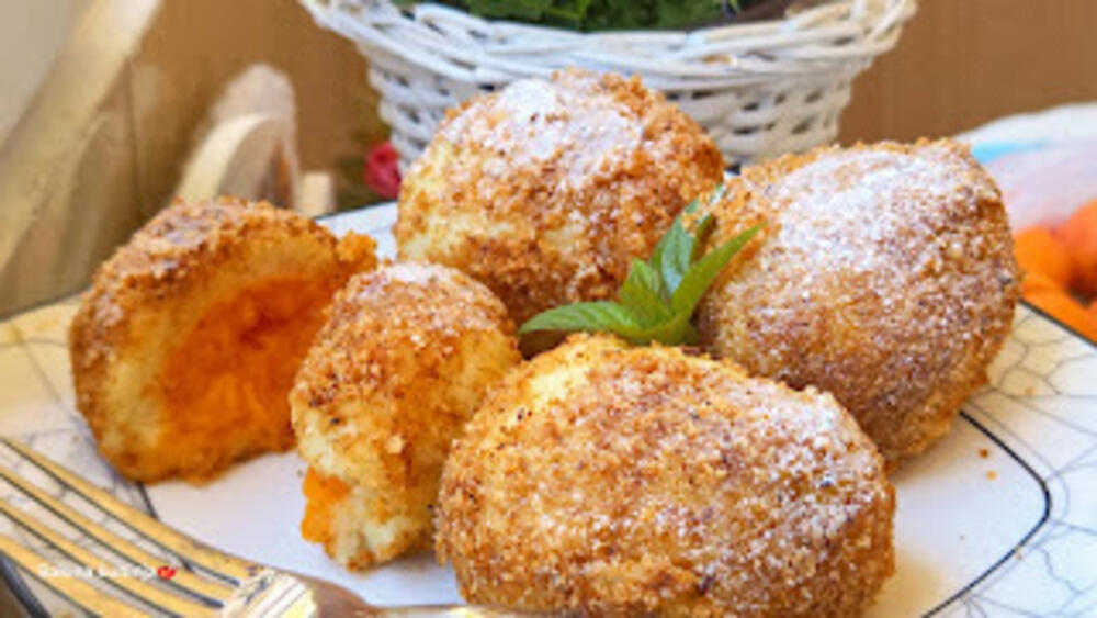 KNEDLE SA KAJSIJAMA MEKANE KAO PUTER: Pravo čudo na tanjiru i iskusne domaćice otimaće se za recept
