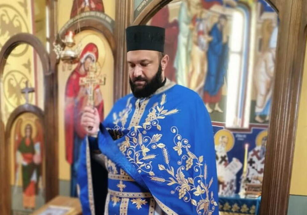 "Ako kadite na ovaj način, zapravo radite magijski obred": Sveštenik Bojan upozorio na GREŠKU koju Srbi rade!