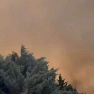Stravičan požar buknuo na deponiji, otrovan dim guta grad! Izdata stroga pravila za sve ljude u Mostaru (VIDEO)