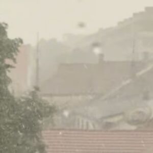 Najnoviji snimci nevremena koje tutnji Srbijom: Snažan pljusak pogodio Novi Sad i Požarevac, a evo šta čeka Beograd