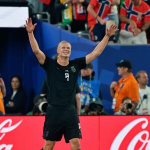 Haland odveo Norvešku u nok-aut fazu: Senegal ponovo primio tri gola!