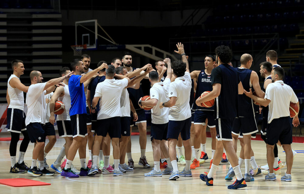 Otvoreni trening košarkaša Srbije u dvorani 'Aleksandar Nikolić'