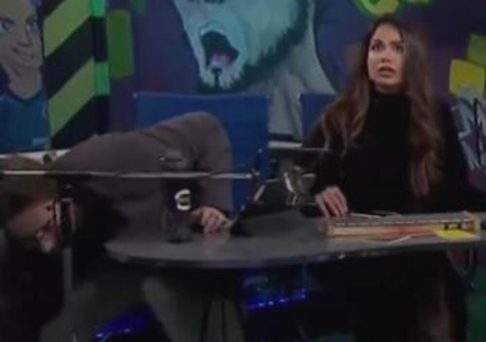 VODITELJI PRETRNULI OD STRAHA, kamera snimila trenutak udara! Snimak iz studija užasava, U SEKUNDI SVE... (VIDEO)