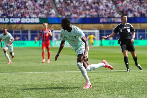 Azijski Real Madrid želi osvajača Zlatne lopte!