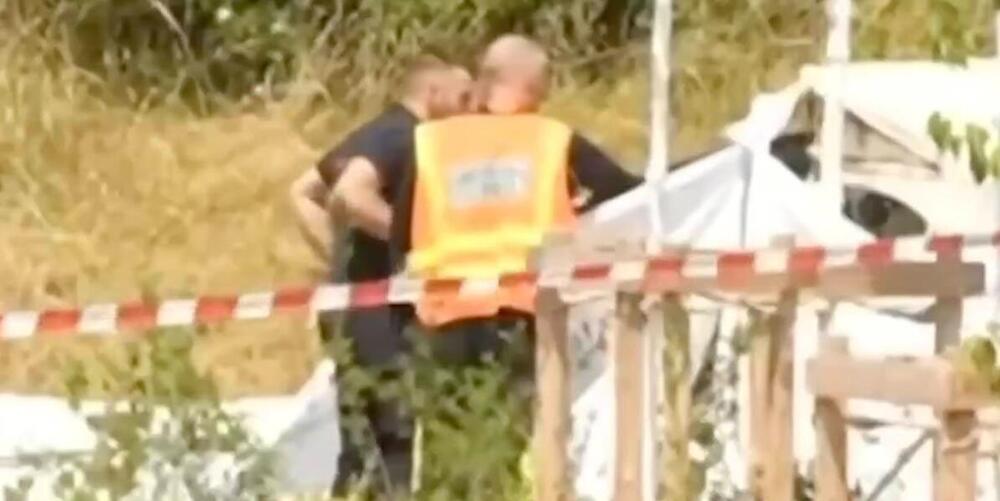 Strašan prizor sa mesta pada aviona u Francuskoj: Poginulo 11 ljudi, letelica se srušila ubrzo nakon poletanja