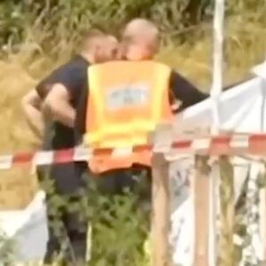 Strašan prizor sa mesta pada aviona u Francuskoj: Poginulo 11 ljudi, letelica se srušila ubrzo nakon poletanja