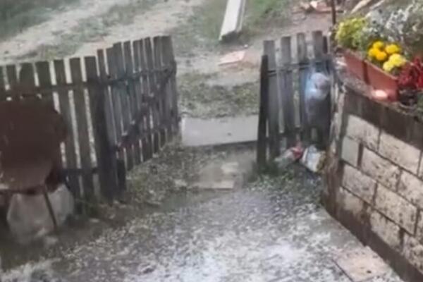 (FOTO/VIDEO) VREMENSKA APOKALIPSA! U ovom gradu su izmerena 52 STEPENA: A malo severnije GRAD TUČE KAO LUD!