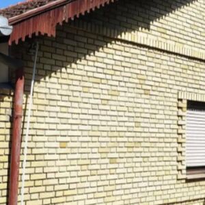 Kuća u centru od 128 kvadrata za samo 36.000 evra: Uknjižena i sređena tip-top, a dvorište ogromno (FOTO)