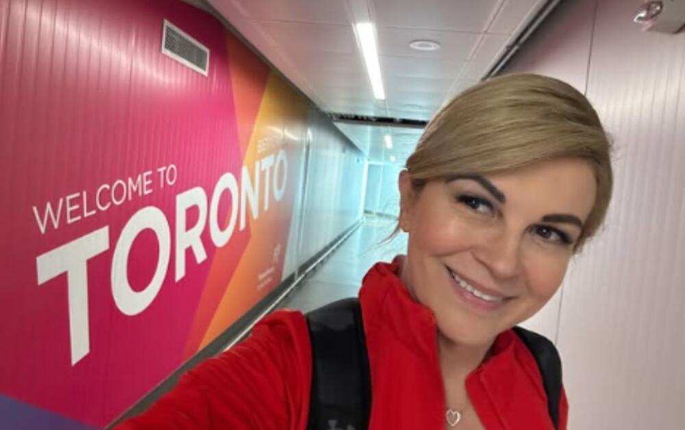 Kolinda stigla u Toronto, pa objavila fotku: Region gleda i ne trepće, bivša predsednica SPREMNA ZA NAVIJANJE!