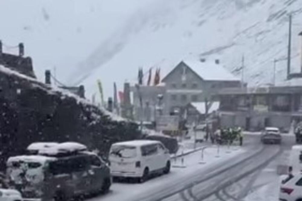 Jul mesec, a sneg pada kao da je decembar: Šokantan prizor iz Evrope sve zatekao, ZIMA USRED LETA! (VIDEO)