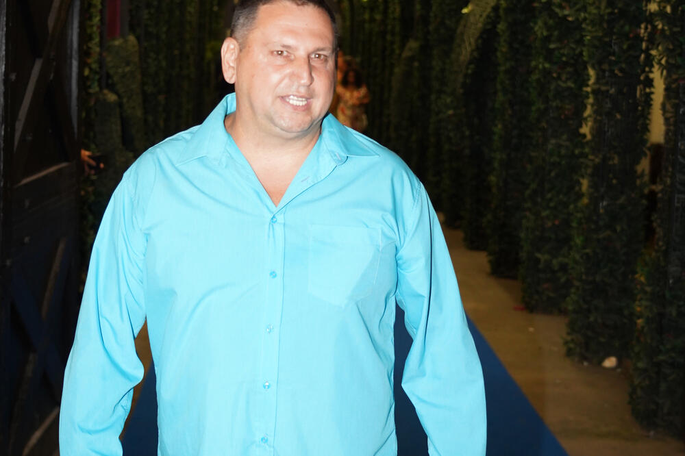 "PRVI PUT SE OGLAŠAVAM..." Taki opasno udario na Asmina i njegovu porodicu! "Ti monstrumi iz Cazina žele da..."