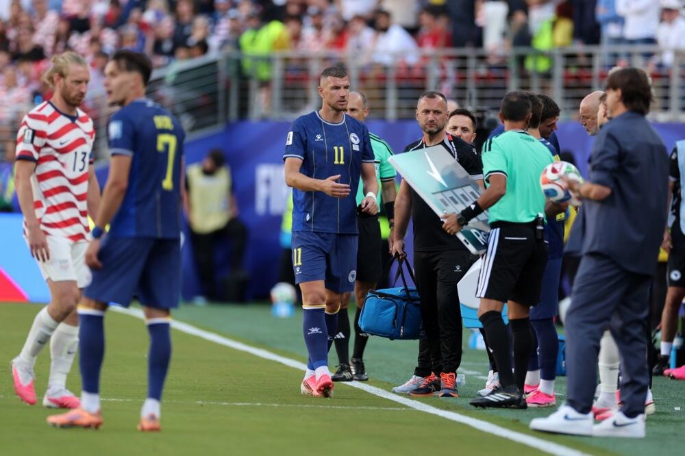 Edin Džeko ostao misteriozan na pitanje o reprezentaciji.. "Otom potom, videćemo..."