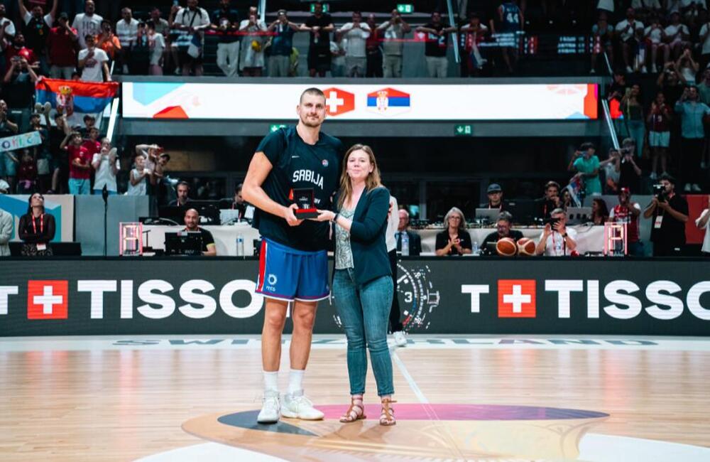 EMOTIVNI NIKOLA JOKIĆ! "Definitivno smo imali osećaj kao da igramo kod kuće" (Foto)