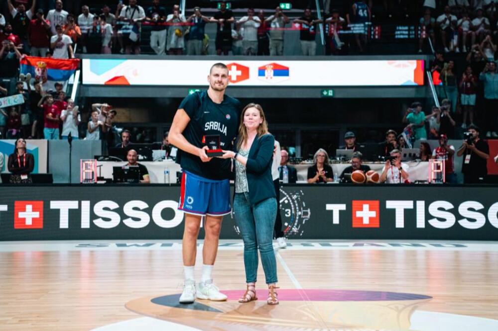 EMOTIVNI NIKOLA JOKIĆ! "Definitivno smo imali osećaj kao da igramo kod kuće" (Foto)