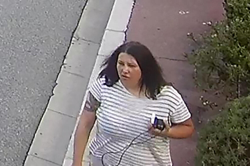 OVO JE ANASTASIJA KOJA JE BACILA BOMBU NA POZNATOG BIZNISMENA! Naoružana je i opasna: Hitno se oglasila POLICIJA!