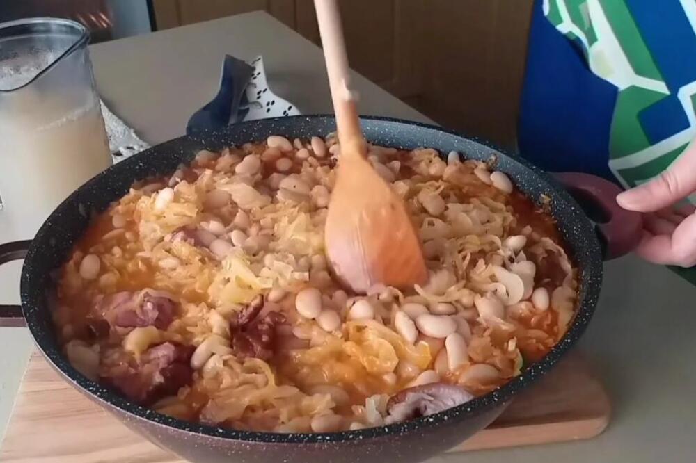 Pasulj će se skuvati duplo brže! 1 kašičica ovoga u vodu rešava obe muke odjednom