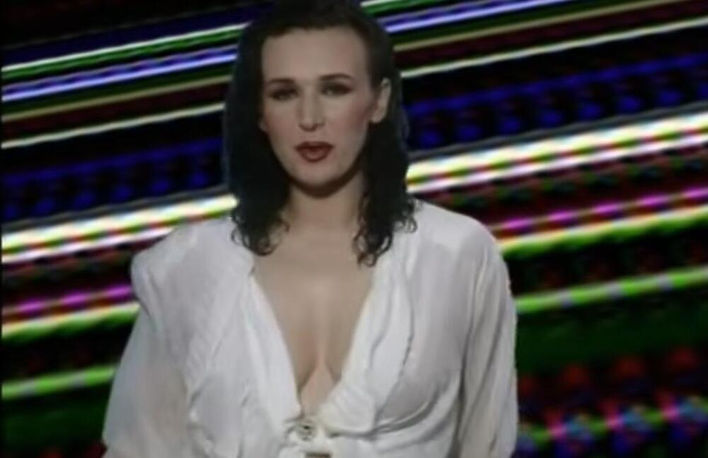 DA LI ZNATE KO JE OVA ŽENA? Srbija bruji o njoj i onome što je doživela! NEMA ČOVEKA KOJI NIJE BIO ZALJUBLJEN U NJU