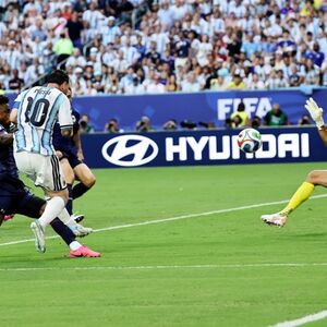 ARGENTINA DRHTALA PROTIV ZELENORTSKIH OSTRVA! Svetski šampion posle produžetaka izbacio debitanta (Video)