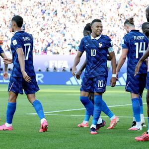 FRANCUZI PORODILI PLASMAN U ČETVRTFINALE: Prljavi Paragvajci žestoko namučili Trikolore, presudio Mbape sa penala!
