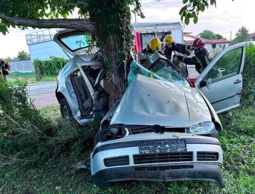 TRAGEDIJA KOJA JE POTRESLA SRBIJU: Brzina ugasila dva mlada života na ulazu u Banju Koviljaču! (FOTO)