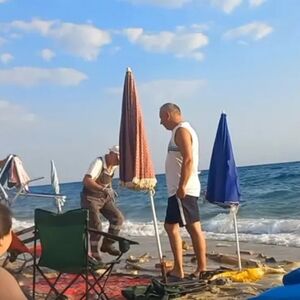 Hrvatski mediji podelili sumanut snimak iz Pefkohorija! Okačili kako Srbi rade 1 stvar, Grci ISTO poludeli (VIDEO)