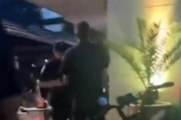 ISPLIVAO SNIMAK HAPŠENJA RIJALITI UČESNICE! Pogrdno vređala pa POVREDILA policajku! Vrišti na sav glas "PUSTI ME"