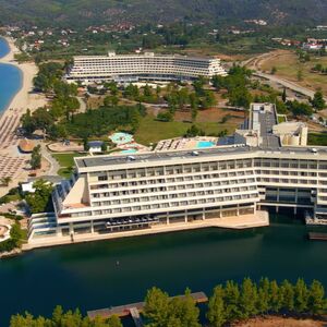 Sve tajne skrivene plaže Porto Karas: Ulaz košta samo 10 evra, ovakvo prelepo more niste do sada videli (FOTO)
