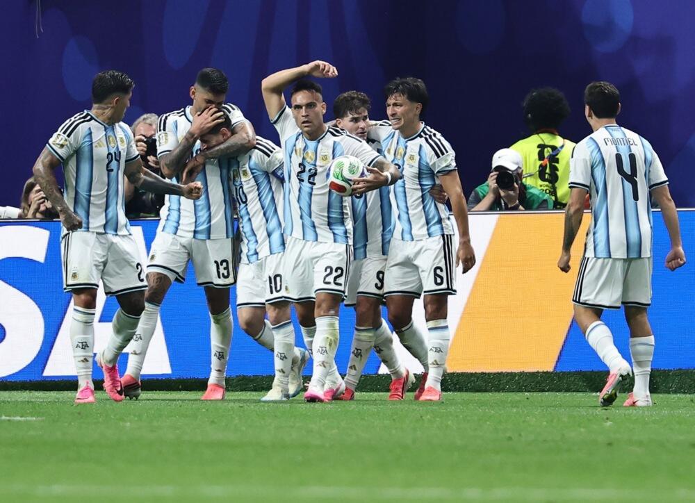 EPSKI PREOKRET ARGENTINE! Egipat ispustio 2:0, svetski šampion ide u četvrtfinale Mundijala (Video)