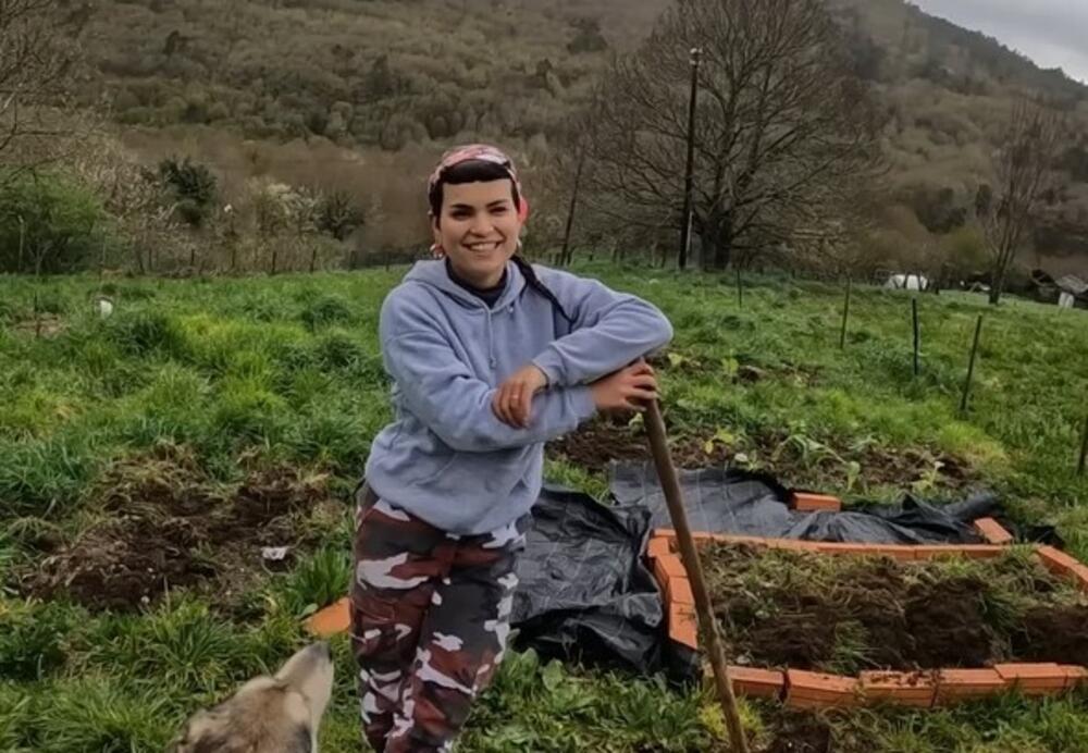 "MESEČNO TROŠIM SAMO..." Lucija (27) napustila grad i otišla u mestu sa 9 stanovnika, a evo koliko je platila kuću