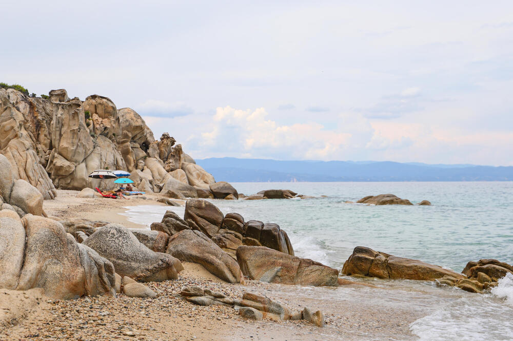 Nove kazne na Grčkim plažama razbesnele su Srbe: Za ovo čak i do 200.000 evra, izbiće vam sve pare iz džepa