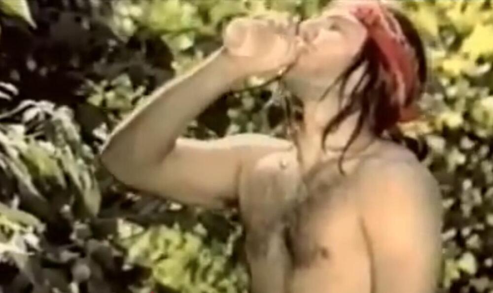 OVU GREŠKU U CECINOM SPOTU NIKO NIJE PRIMETIO 30 GODINA! Scena koja je svima IZMAKLA PRED OČIMA! KAKAV BLAM