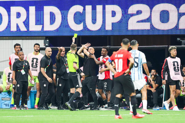 EGIPĆANI TRAŽE OD FIFA DA SE IZBACE SUDIJE SA MUNDIJALA: Leteksje morao da ugasi X nalog zbog pretnji