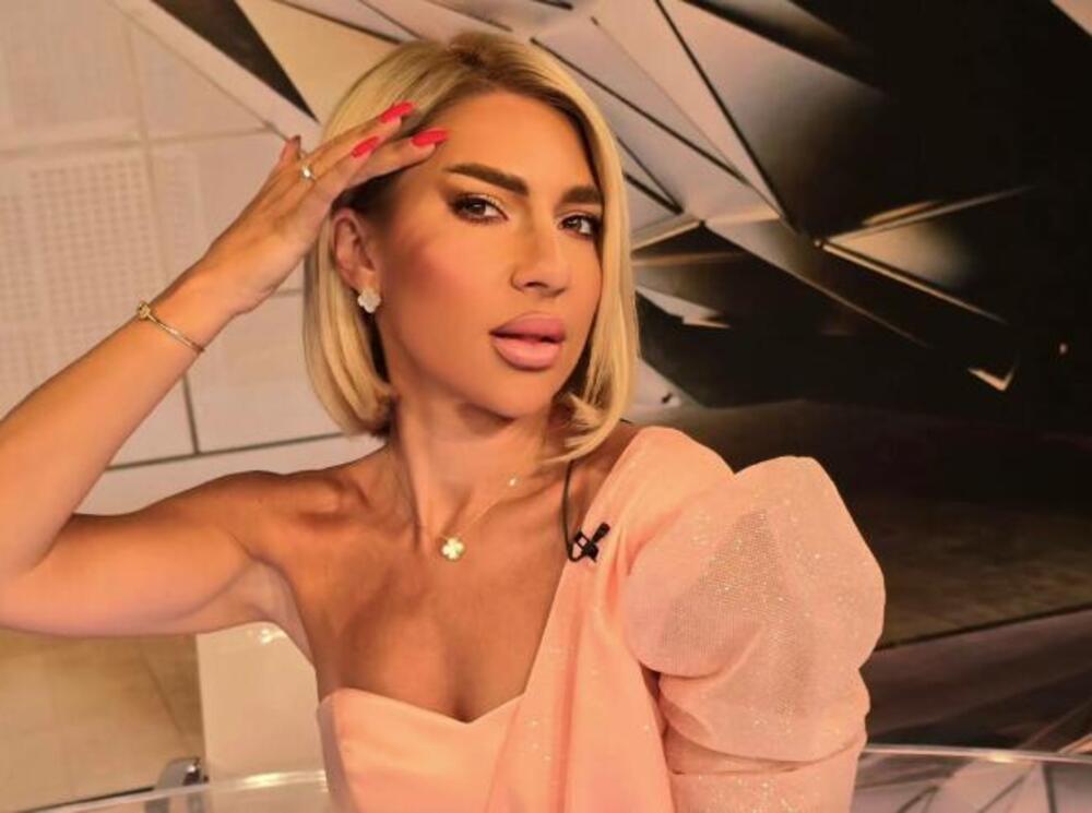 JEREMIĆEVA IZAZVALA REAKCIJU ZBOG KOJE BRUJI SRBIJA: Karleuša imala spreman odgovor i na ovo pitanje, ČEKA NAS LOM