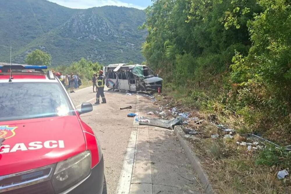 Oglasilo se Ministarstvo spoljnih poslova Srbije o nesreći kod Kotora: Jedno lice stradalo, 16 povređenih