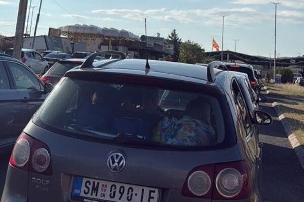Totalni kolaps na granicama! Hiljade turista zaglavljeno na Evzoniju i Gradini, ljudi izlaze iz automobila očajni!