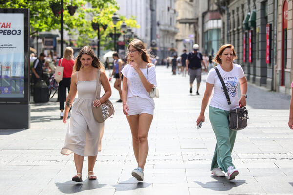 Spremite se za vrućine i novi toplotni talas od ovog datuma: Sve se menja, topićemo se koliko će biti pakleno