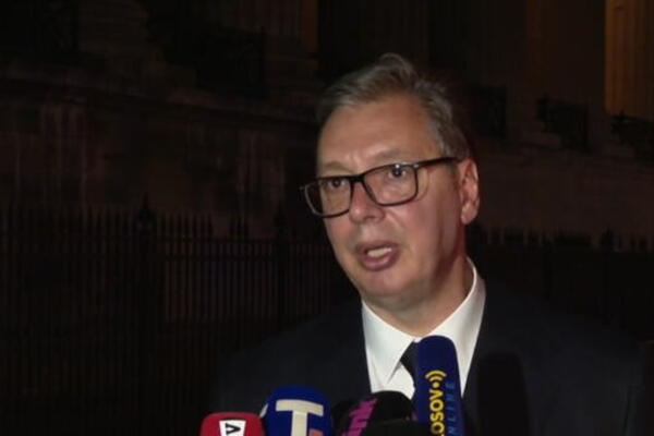 Vučić iz Pariza najavio novo povećanje penzija: Otkrio i kada penzioneri mogu da očekuju više novca