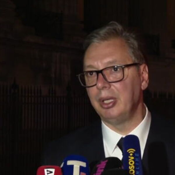 Vučić iz Pariza najavio novo povećanje penzija: Otkrio i kada penzioneri mogu da očekuju više novca