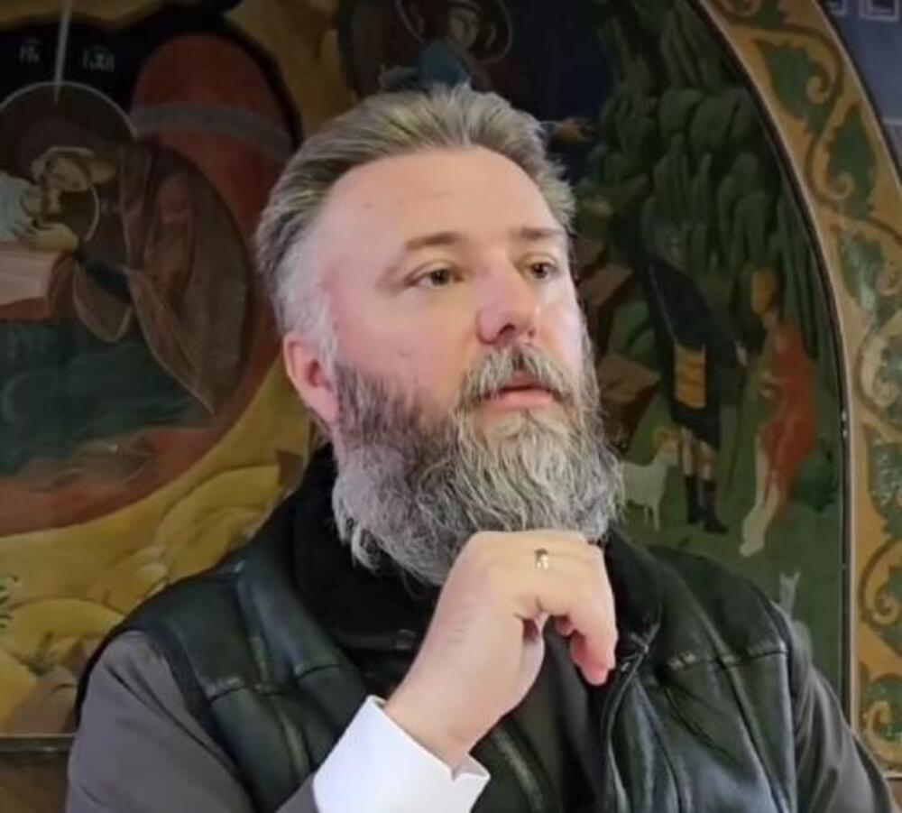"TO JE NAKARADNO, PITAO SAM SE DA LI JE OVO MOJ NAROD": Otac Predrag Popović raskrinkao najpoznatiji srpski običaj