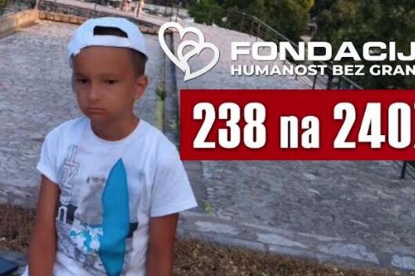 Dimitrije (12) ne može da hoda, ali se bori da napravi prve korake: Potrebni smo mu kako bi stao na noge!