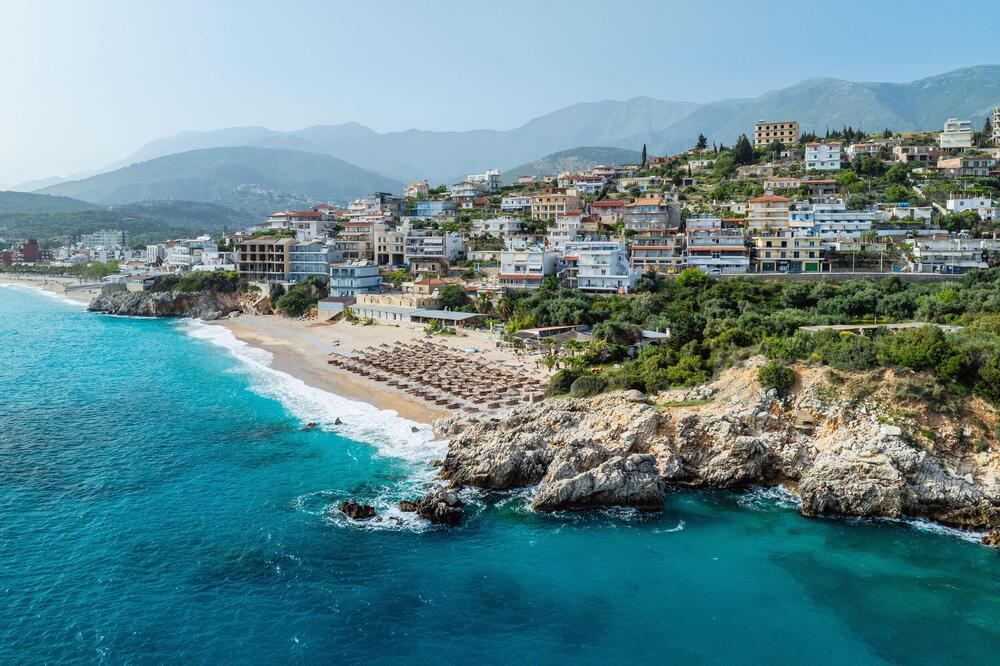 Ne bacajte pare na pretrpani Ksamil: Ovo je najlepši grad u Albaniji sa nestvarnim plažama i normalnim cenama