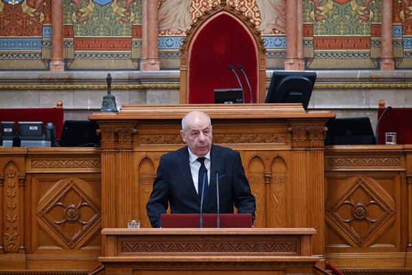 TEKTONSKI POTRESI U MAĐARSKOJ! Izglasano nepoverenje predsedniku države, Šujok ima 5 dana da uradi jedno!