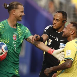 Ni drugo polufinale Svetskog prvenstva ne sudi Evropljanin! (Foto)