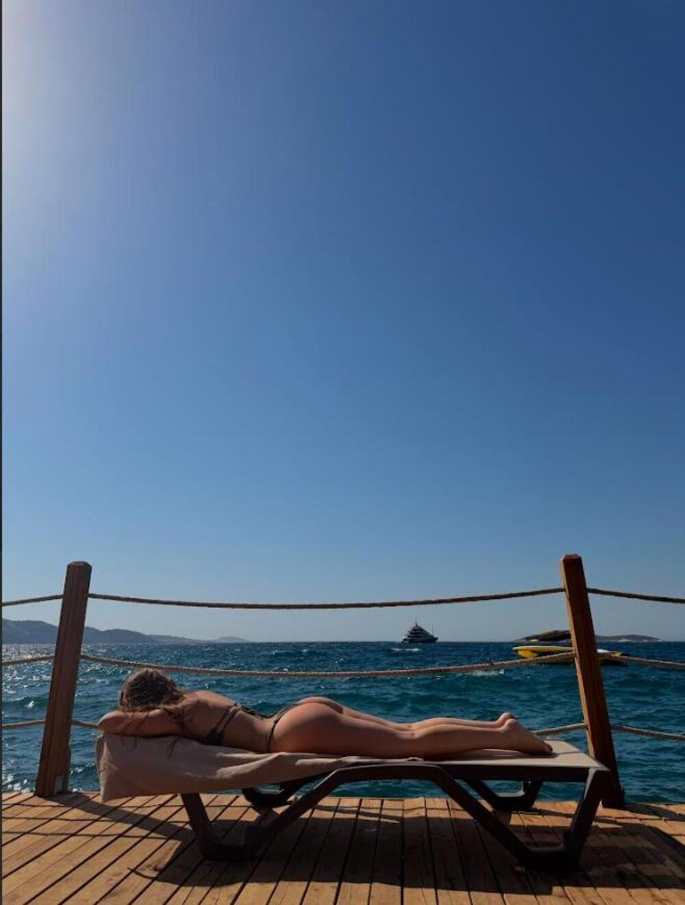 Bojana Srbima pomutila razum! Ove fotke nisu za MALOLETNE, ako vam sad MAŠTA ne podivlja...