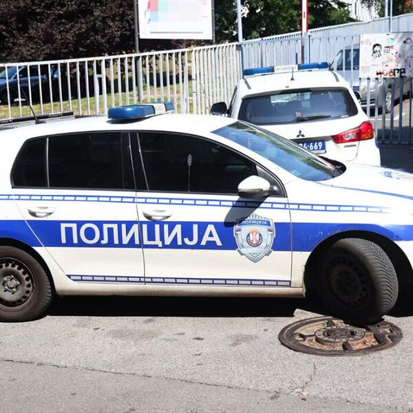 Dobacivali se bombom u porodičnoj kući, naprava eksplodirala: Ima mrtvih, horor u Starčevu